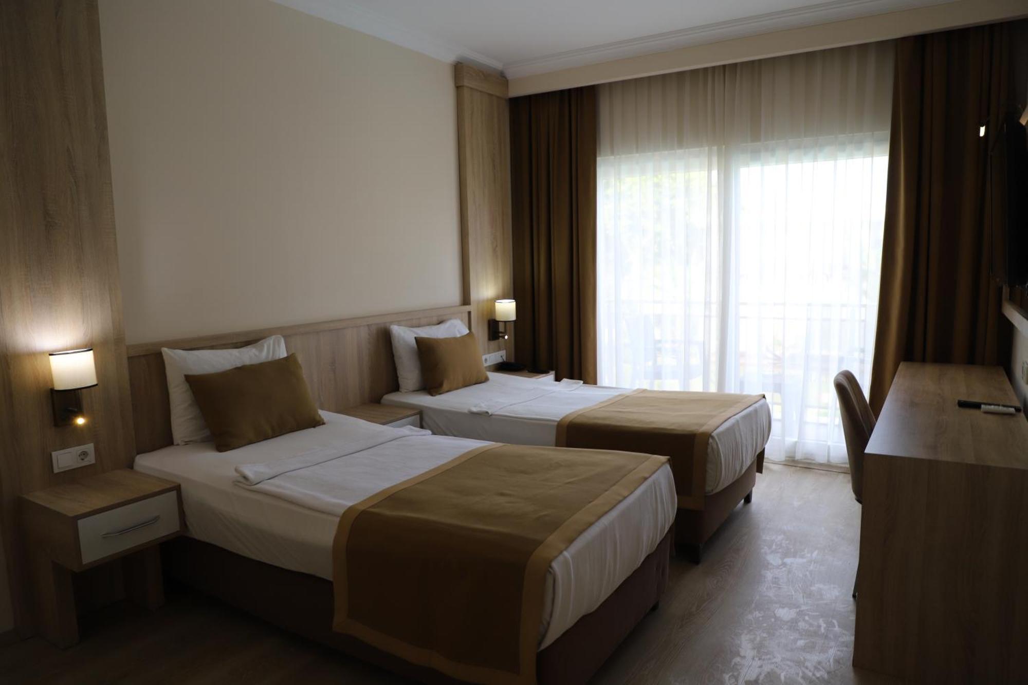 אנטליה Lara Garden Hotel מראה חיצוני תמונה